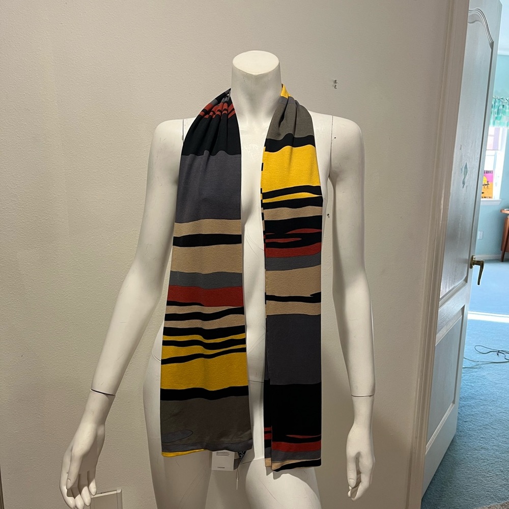 São Paulo stripped scarf